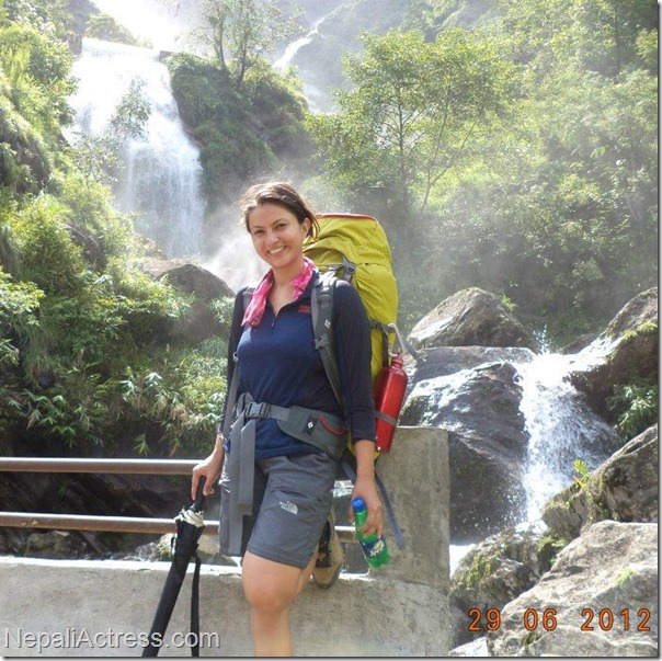 nisha_adhikari_trekking