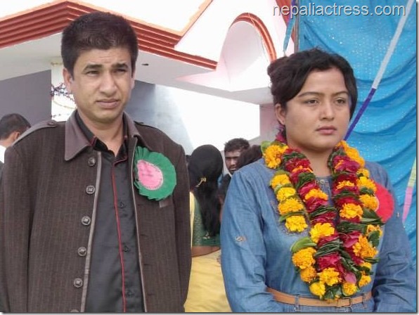 rekha thapa with the new lead actor of Himmatwali